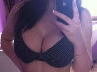 Еротичний відеочат liliroses