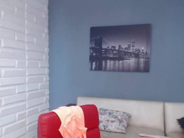 Скріншоти передачі LillyBrooks