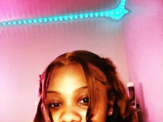 Еротичний відеочат LillyGoddess