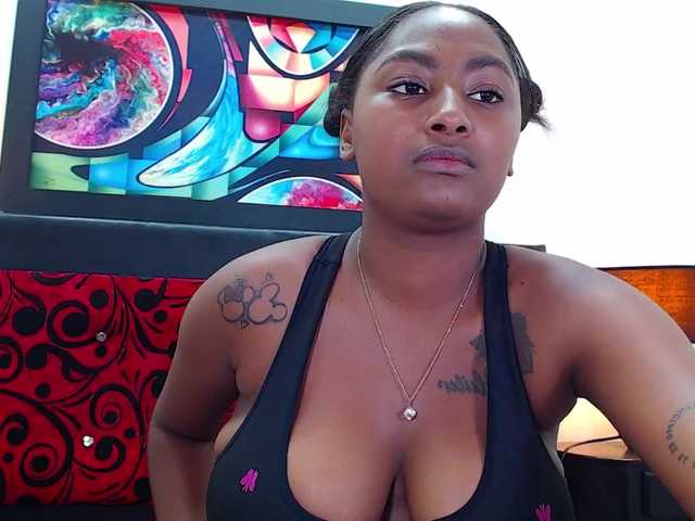 Фотографії linacabrera welcome guys come n see me #naked #wild #naughty im a #ebony #latina #kinky #cute #bigtits enjoy with me in #pvt or just tip if u like the view #deepthroat #sexy #dildo #blowjob #CAM2CAM