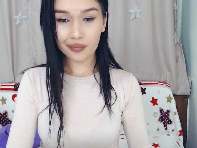Фотографії LinYao i am quite naughty today, lets play :)...my private is open :) #asian