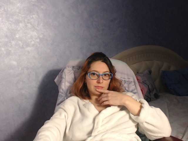 Фотографії LisaSweet23 hi boys welcome to my room to chat and for hot body to see naked in private))