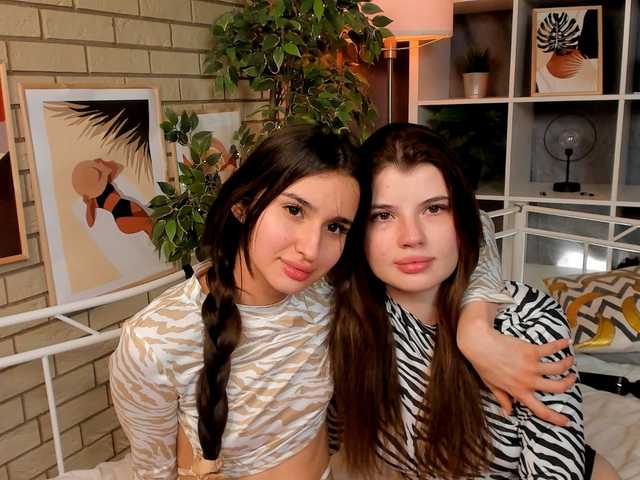 Фотографії LisaTiffany ❤️Welcome guys! We are Bella and Elisa❤️Nacked only in private❤️
