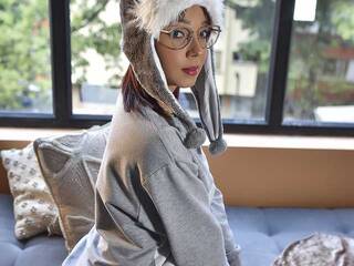 Еротичний відеочат littlenewbie