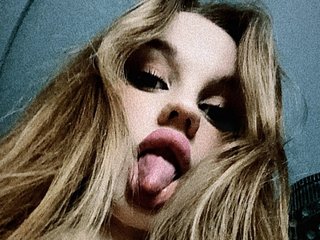 Еротичний відеочат littleprincess