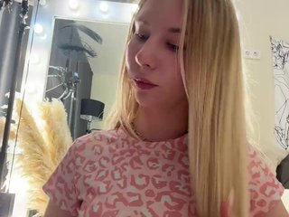 Еротичний відеочат LolaDoll