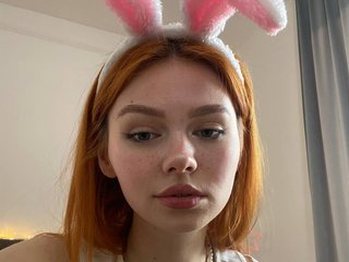 Еротичний відеочат LolaRedBunny