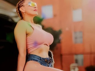 Еротичний відеочат louise-Mikk