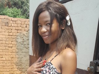 Еротичний відеочат Lounahsexy