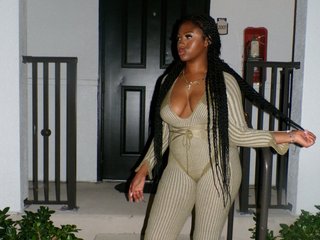 Еротичний відеочат lovleya