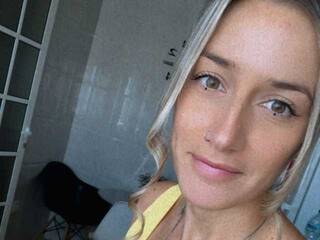 Еротичний відеочат Lunarymix