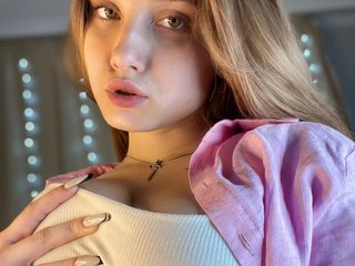 Еротичний відеочат LunetteFame