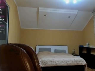 Еротичний відеочат MadeleineEvans