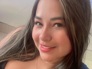 Еротичний відеочат MadisonGomez