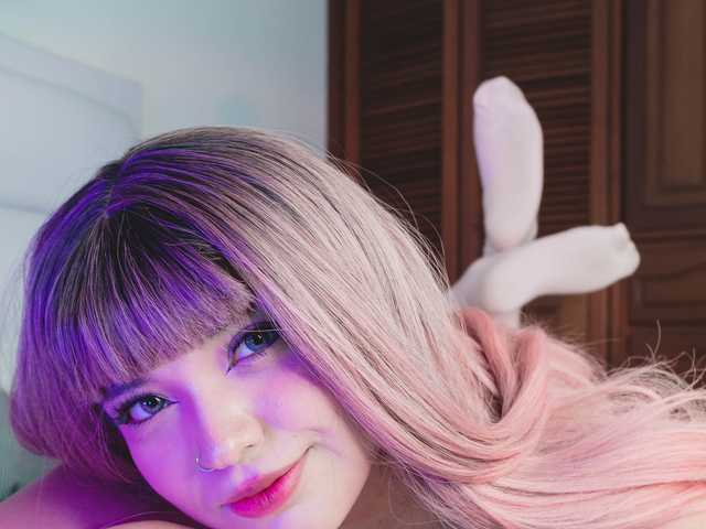 Фото профілю MaeMiller-1