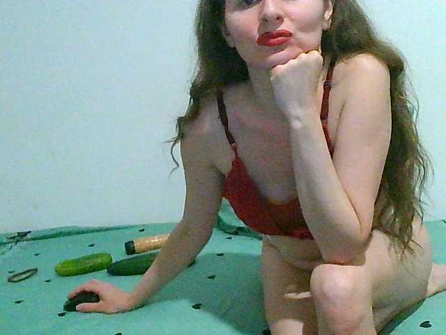 Фотографії MagalitaAx go pvt ! i not like free chat!!! all for u in show!! cucumbers will play too