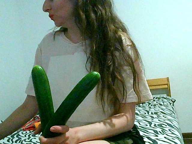 Фотографії MagalitaAx go pvt ! i not like free chat!!! all for u in show!! cucumbers will play too