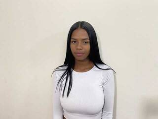 Еротичний відеочат MaiaChocolate