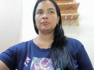 Еротичний відеочат Maite-Becquer