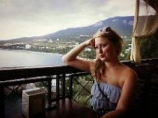 Еротичний відеочат mari00netka