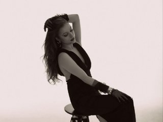 Еротичний відеочат MarlynAnderson