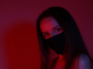 Еротичний відеочат Masked-Eva