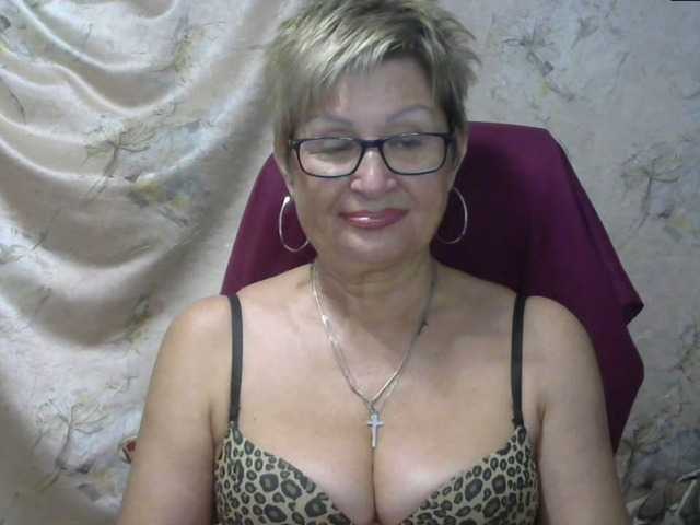 Фотографії MatureLissa Who wants to see mature pussy ? pls for @total English and German