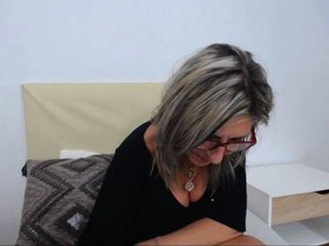 Скріншоти передачі MatureMerryxx