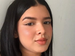 Еротичний відеочат MavisKiut