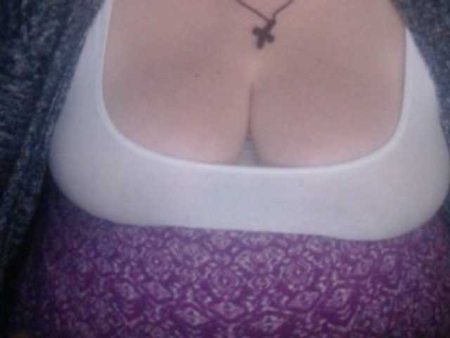 Фотографії mayalove4u lush its on ,1 to make my toy vibra, 5 for like e,15#tits 20 #ass 25 #pussy #lush on , please one tip