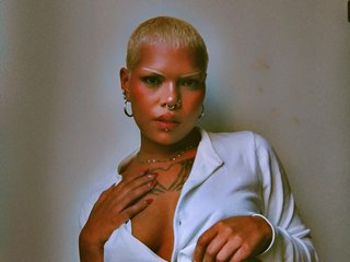 Еротичний відеочат Maze-silver-star