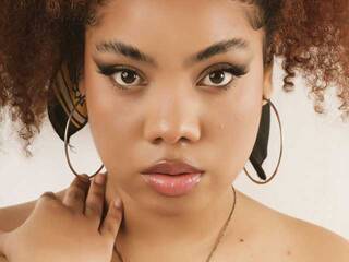 Еротичний відеочат MeganRoux