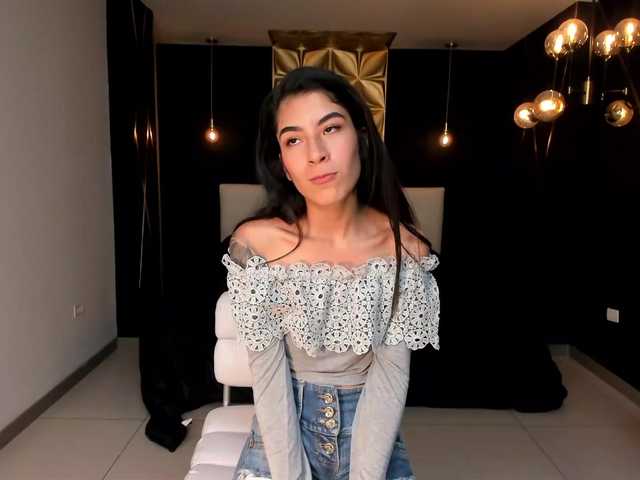 Фотографії MelanieCruz The weekend makes me hot, do you want to see me wet? Ride Dildo 935 TK ♥PVT ON