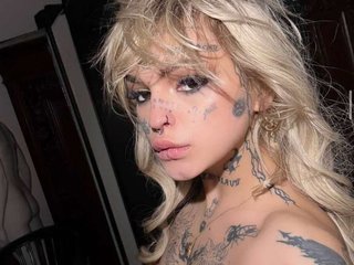 Еротичний відеочат MelindaArnold