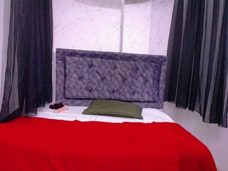 Еротичний відеочат mia-thommson