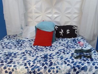 Еротичний відеочат Miagreys1