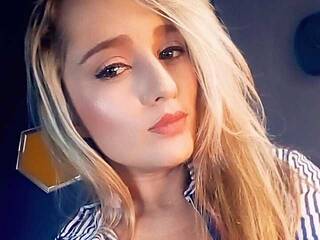 Еротичний відеочат miamage