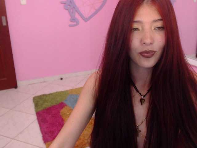 Фотографії MiaMartinss Hi guys, I'm Mía, enjoy in my room and help to cum at goal(1985)! #new #latina #redhead #teen #petite