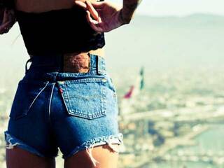 Еротичний відеочат miapp