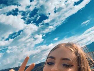 Еротичний відеочат MicaelaSmith