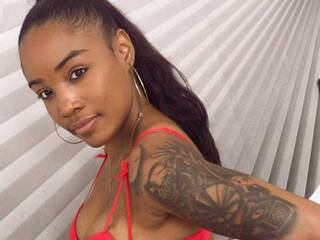 Еротичний відеочат michellEevans