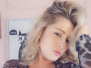 Еротичний відеочат Miia-Simons