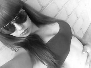 Еротичний відеочат mikijewel