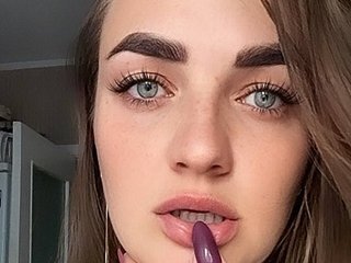 Еротичний відеочат MilanaXoXo