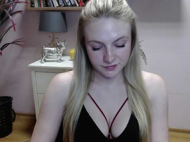 Фотографії MindyPleasure Let's have rel some fun #tease #cfnm #domina #blondie #sexy #young #joi #cei #cbt #cuckold #fetish #natural #twerk