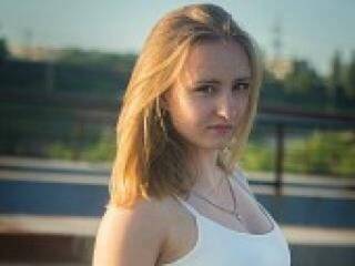 Еротичний відеочат miramiraa