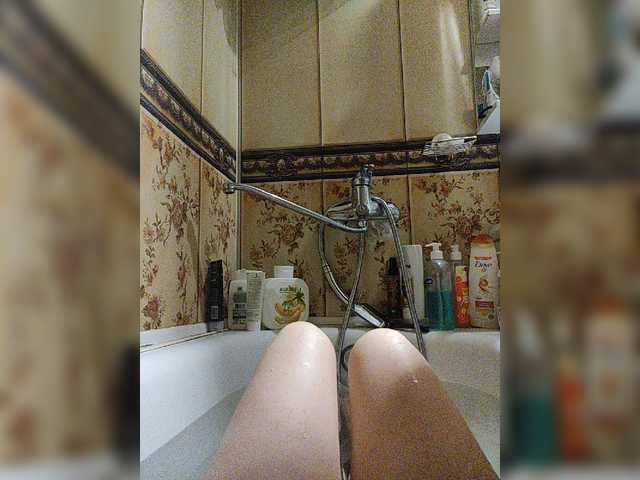 Фотографії Mirana_Self Набираем 333 токена и я покажу как выхожу из ванны :D
