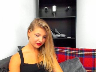 Фотографії missicute Welcome here guys I'm #neww here we should have fun today.) #young #innocent #18 #teen #schoolgirl #roleplay #french #daddy #young #c2c #squirt #lovense #blonde