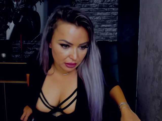 Скріншоти передачі MissRebekaa