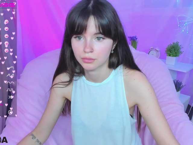 Фотографії MiyaEvans ❤️❤️❤️Hey! I am New! Ready to play with you-My goal: Get Naked/2222 tokens/❤️❤️❤️ #new #feet #18 #natural #brunette [none]